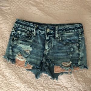 AMERICAN EAGLE shortie shorts